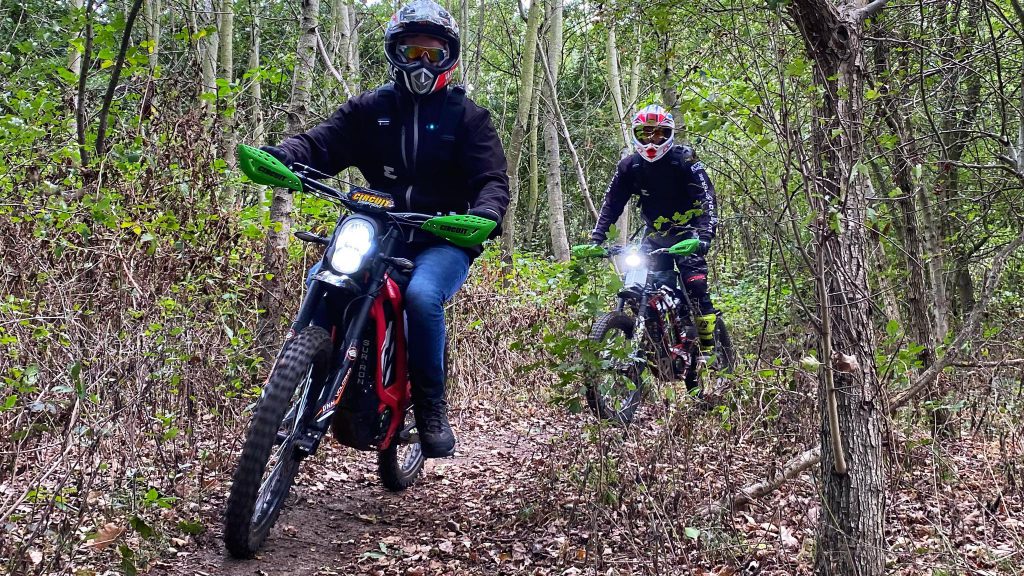 elektirsch offroad rijden E-tour Sur-ron Endurofun 2