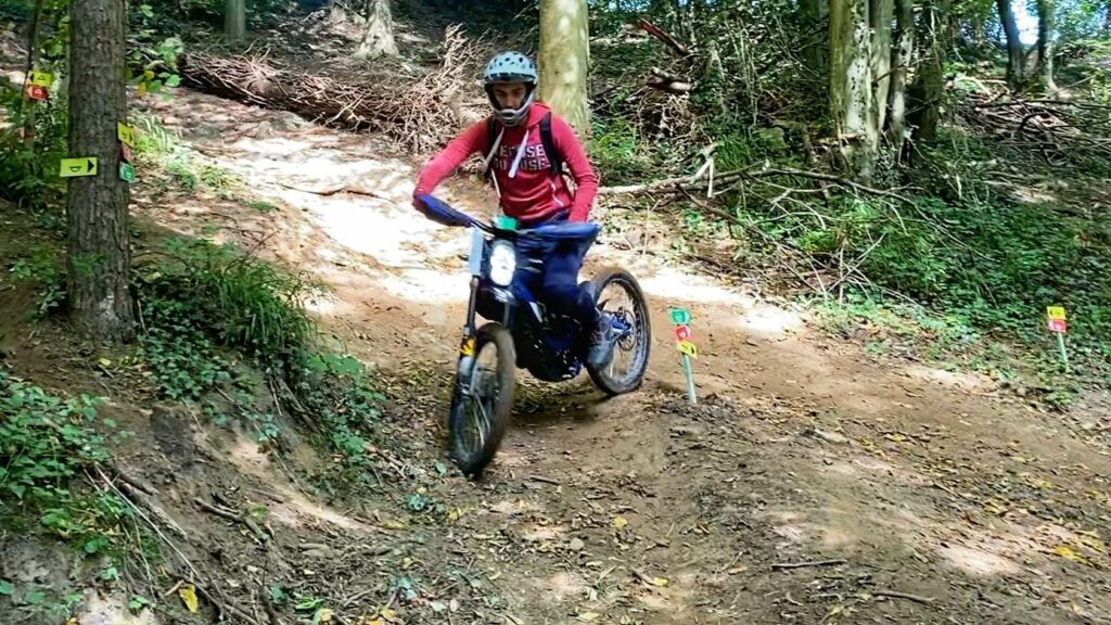 Endurofun Surron Trial opleiding - wedstrijd 14