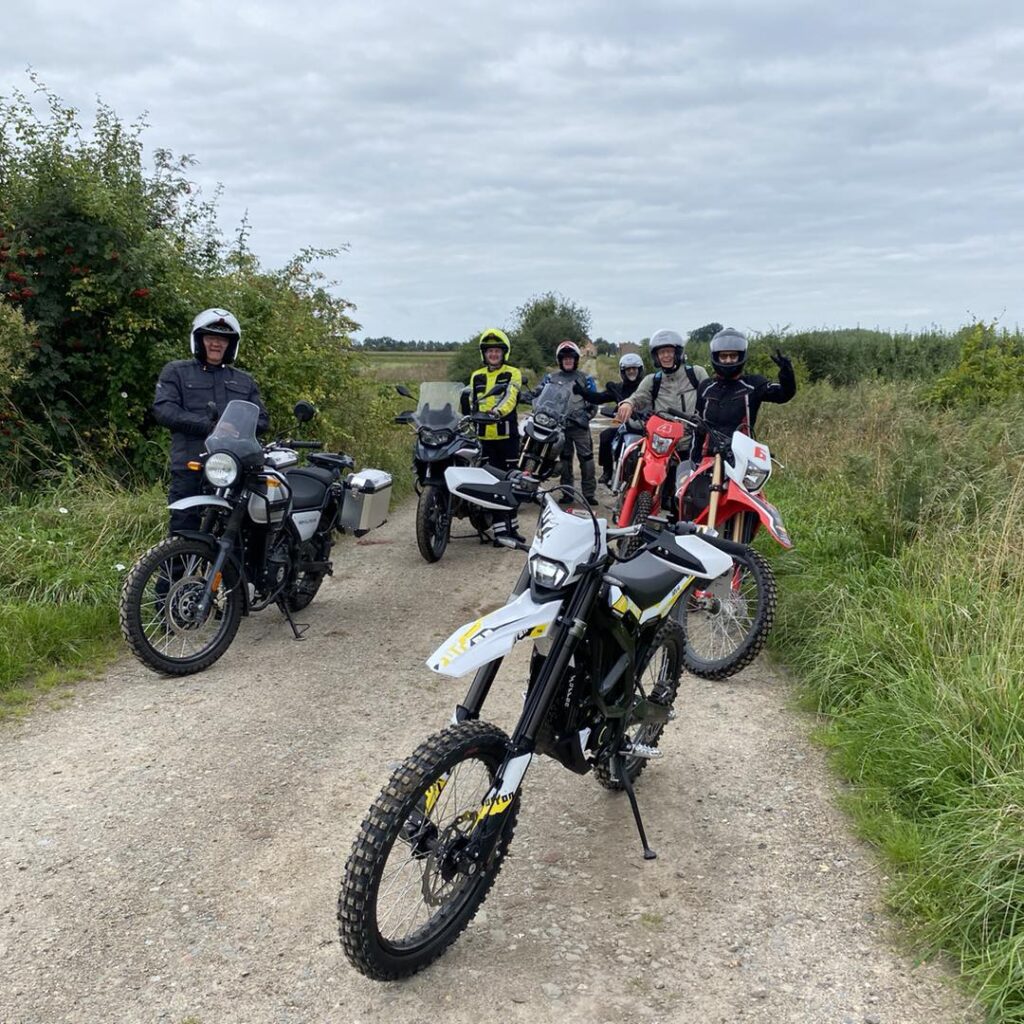 Endurofun gravel roads 2023-01