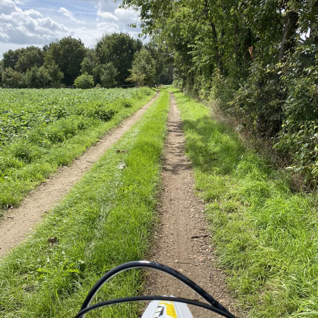 Endurofun gravel roads 2023-06