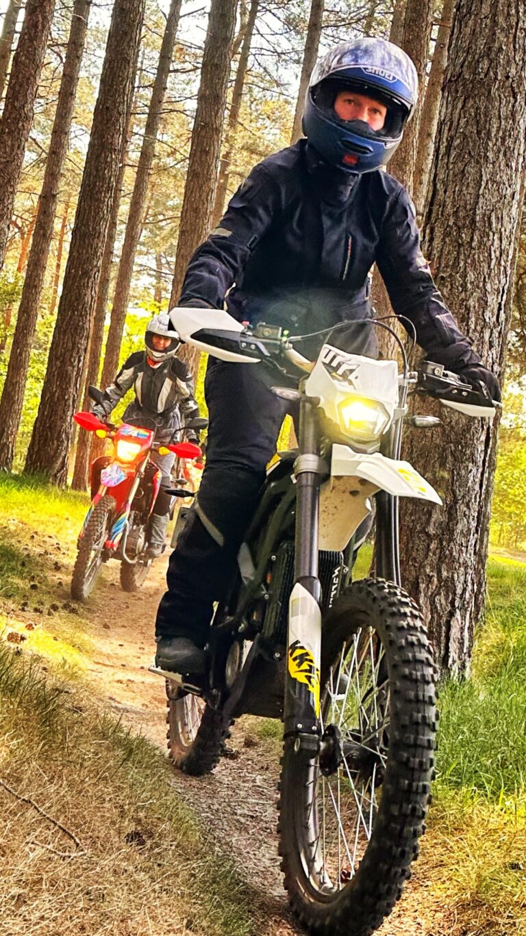 Endurofun start2Enduro huurmotoren Enduro Basis Cursus 3-05-2025 - 001