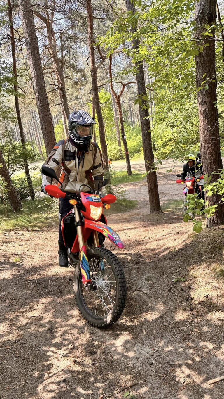 Endurofun start2Enduro huurmotoren Enduro Basis Cursus 3-05-2025 - 003