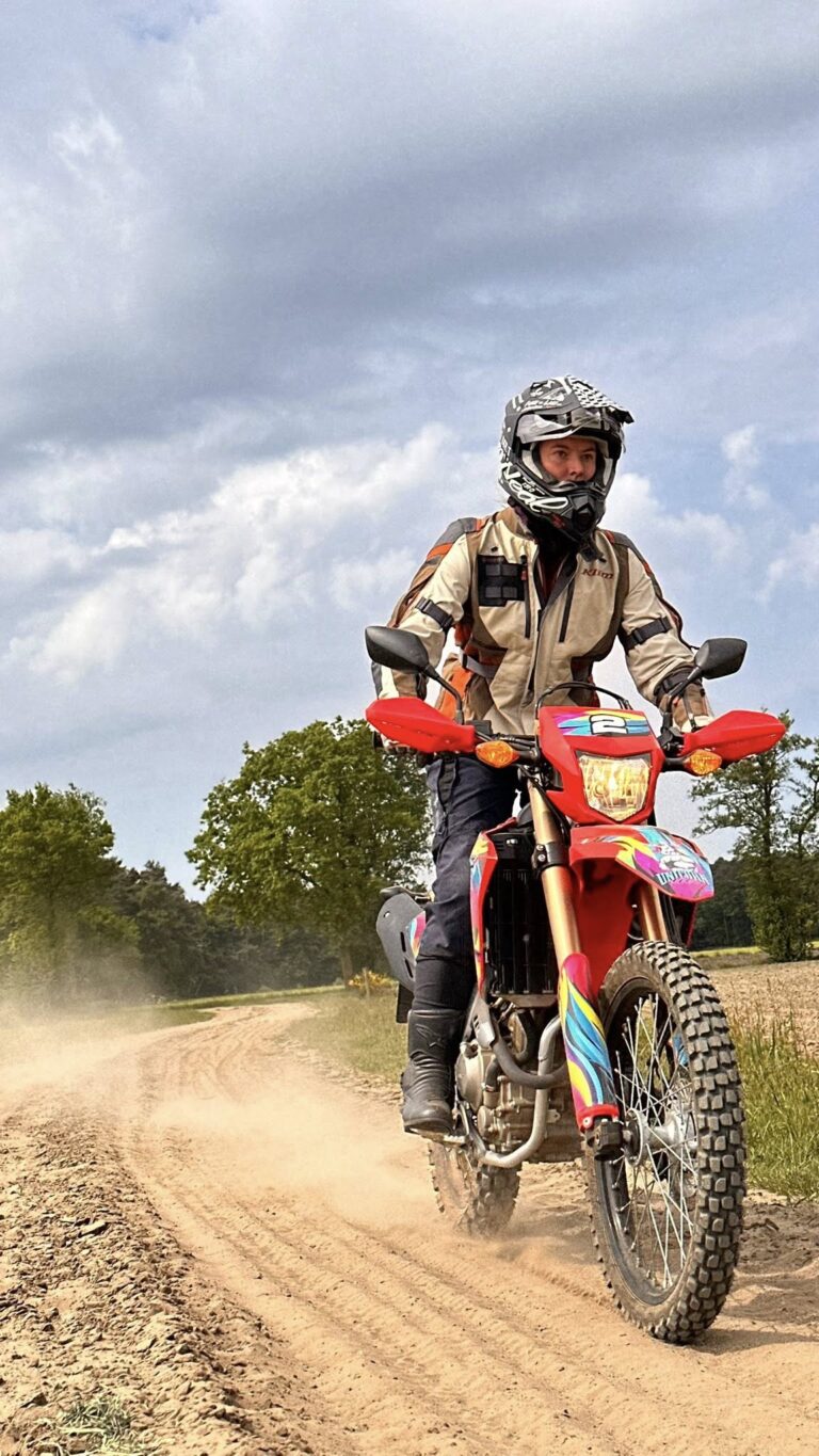 Endurofun start2Enduro huurmotoren Enduro Basis Cursus 3-05-2025 - 006
