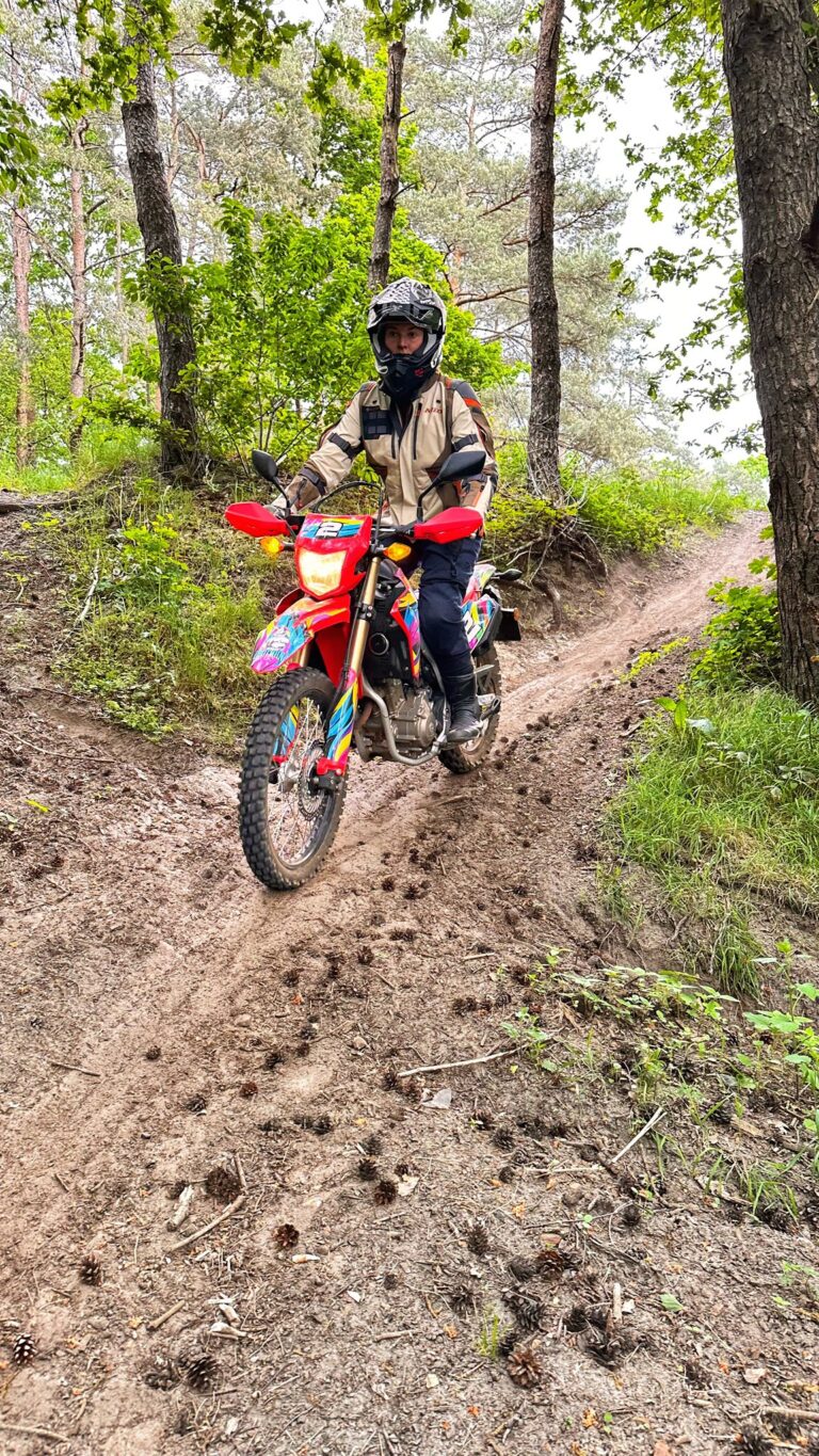 Endurofun start2Enduro huurmotoren Enduro Basis Cursus 3-05-2025 - 009